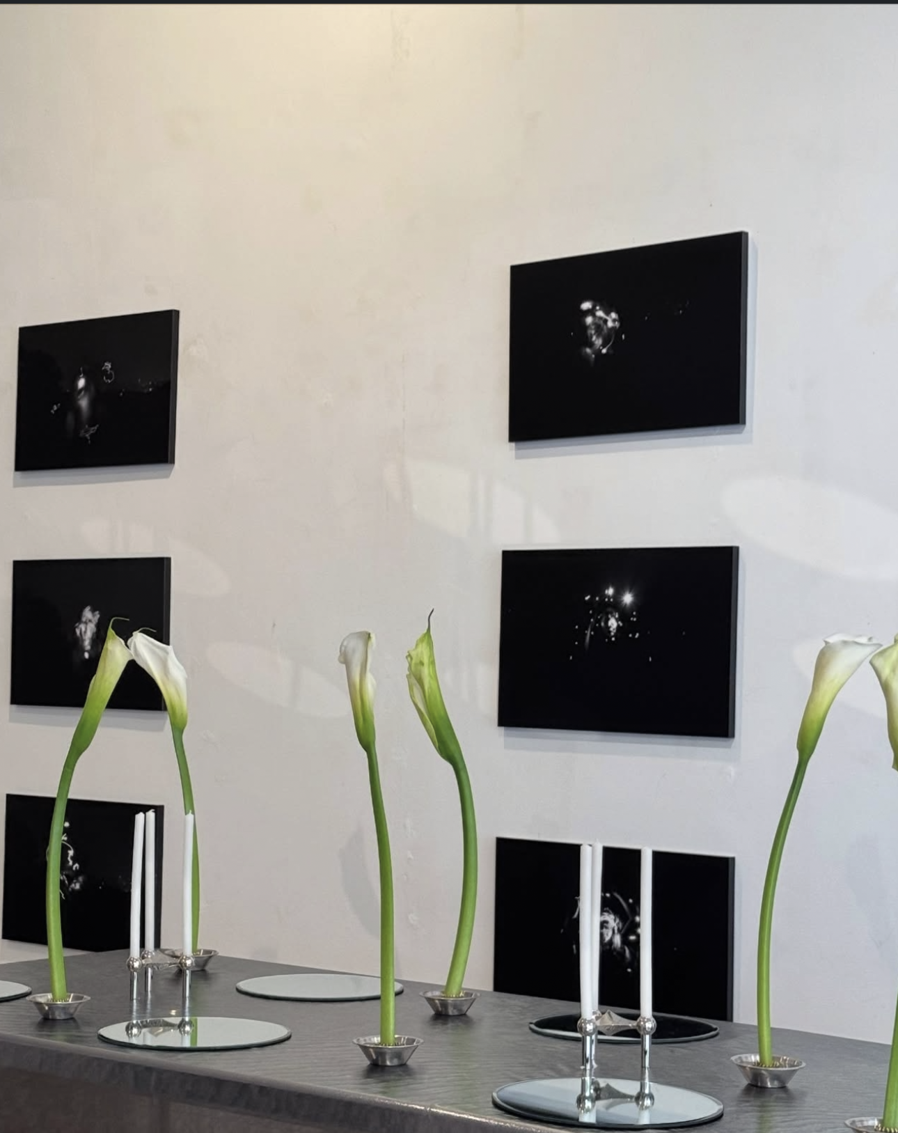 Convitio calla lilies tablescape installation